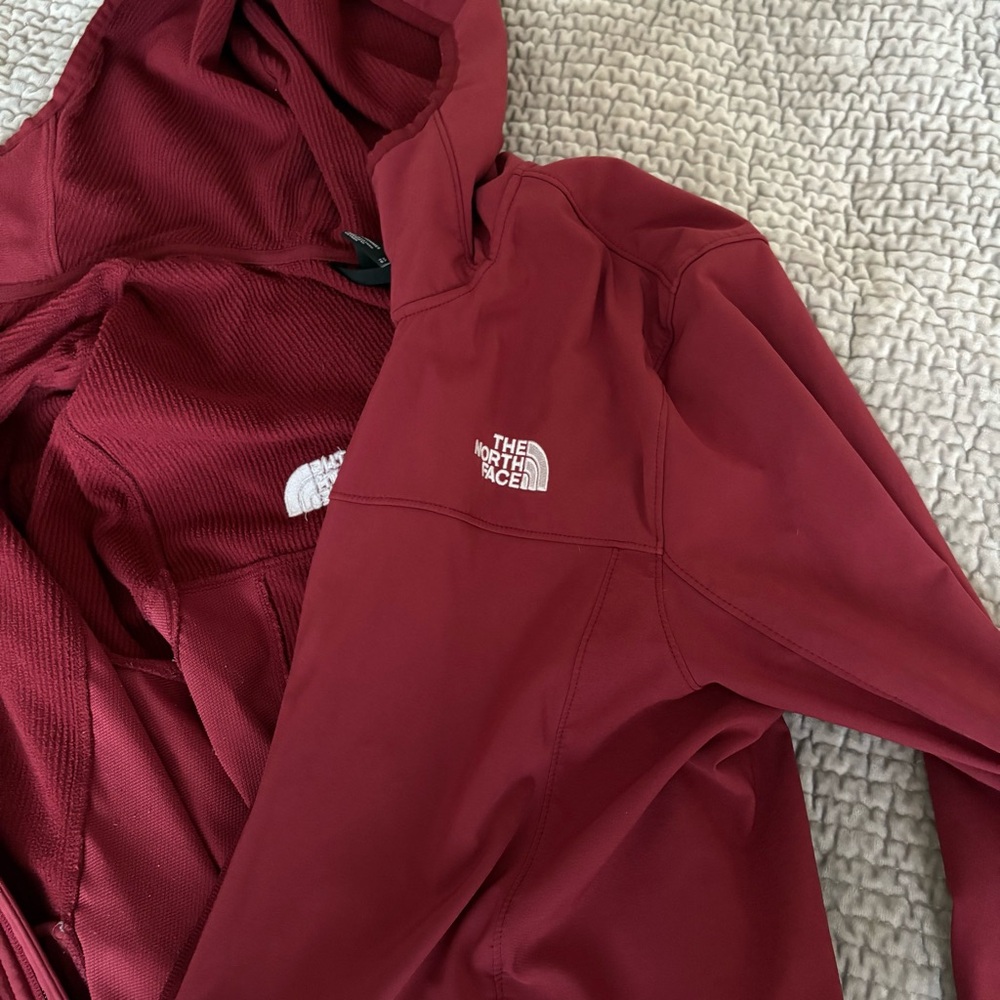 Men’s Red The North Face Red Jacket size XL